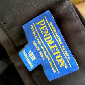 EUC Pendleton, black trousers, flat, front zipper, straight leg, 18 W